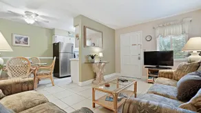 Waves 16 Chic 1BR Steps from St. Pete Beach w/Pool - Image 3