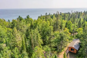 Superior Escape: A tiny home on Lake Superior - Image 3