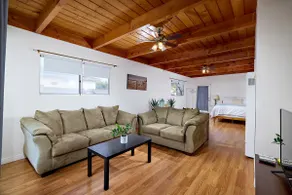 The Encinitas Surf House. Blocks From The Beach! - Image 3