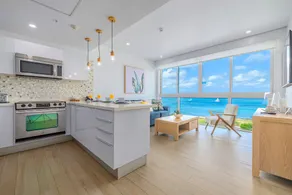Eye Catching, Glamorous and Modern - Image 2