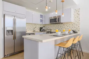 Eye Catching, Glamorous and Modern - Image 4