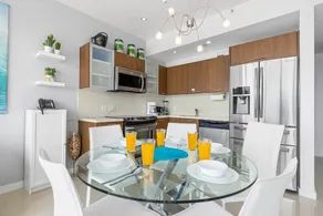 Amazing sunsets from a relaxing blue condo décor - Image 5