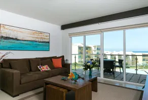 Modern w/ Stunning Views in Oceania by BlueAruba - Image 3