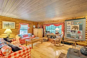 Private Wooded Cabin: 7 Mi to Mount Snow! - Image 3