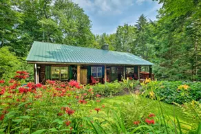 Private Wooded Cabin: 7 Mi to Mount Snow! - Image 2