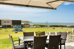 Beachside Retreat - Image 3