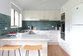 Beachside Retreat - Image 4