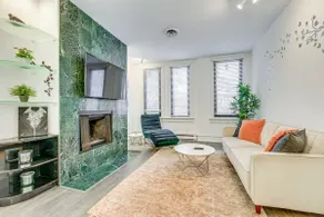 Stylish 2 Storey 2BR in Downtown Toronto - Image 4