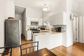 Mt. Adams 2BR Great Location! Steps from Monastery - Image 2