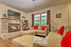 NUEVO-Acogedora casa con cubierta por Beech Mountain Skiing + Golf - Image 4