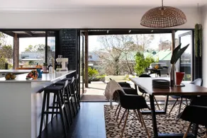 Fontaine - Stunning 4 bedroom with Free Wifi! - Image 2
