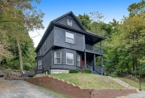 Historic House on the Hill by Evergreen Home - Image 5