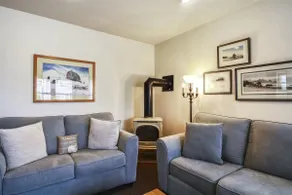 Monroe House - Image 4