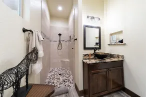 Safari Casita on the River in Gruene - Image 4
