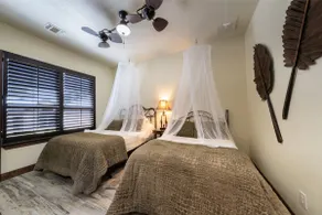 Safari Casita on the River in Gruene - Image 3