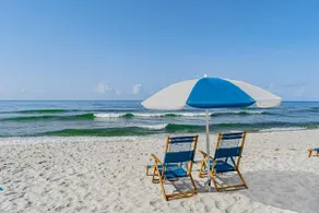 Welcoming 3BR Oceanfront | Balcony | Pool - Image 4