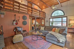Deck & Fire Pit: Cozy Pocono Mountain Home - Image 5