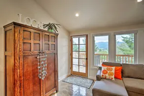 'Coastal Soul' Arcata Area California Home - Image 5