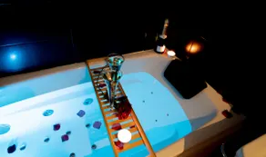 Golden Blue jacuzzi - Image 2