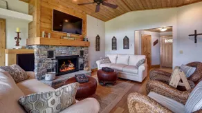 Hermitage, Screened Deck & Fire-pit, Stunning View - Image 5