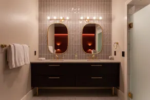 Modern Spacious at Woolworth on Ave of the Arts 31 - Image 5