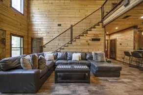 Maple Leaf Lodge in Hochatown/Broken Bow, OK - Image 4