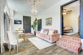 Terrace Suite - Private Flat in Historic Manor. - Image 3