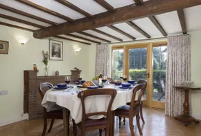 Riverside House - Image 4
