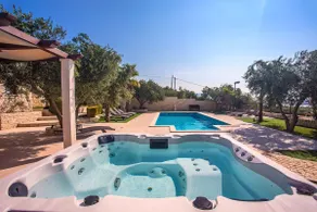 Villa Paula mit 7 Schlafzimmern, beheiztem 36m2 großem Privatpool, Whirlpool, Fitnessraum und Meerblick - Image 3