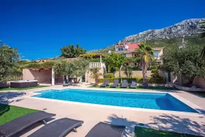 Villa Paula mit 7 Schlafzimmern, beheiztem 36m2 großem Privatpool, Whirlpool, Fitnessraum und Meerblick - Image 2
