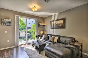 Modern Vancouver Townhome - Right on Main St! - Image 5