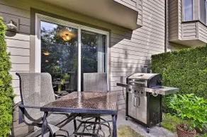 Modern Vancouver Townhome - Right on Main St! - Image 3