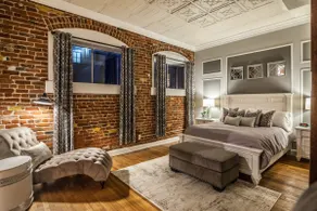Elegant Loft-Style Retreat in Old Firehouse Alley - Image 3