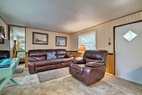 Cabin w/ Fire Pit, Walk to Steinhatchee River! - Image 4