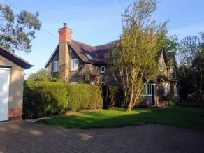 5BR Home | Van Parking | Fast WiFi | NEC Solihull - Image 3