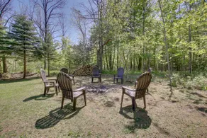 Updated Home w/ Deck: 2 Mi to Sister Bay Beach! - Image 2