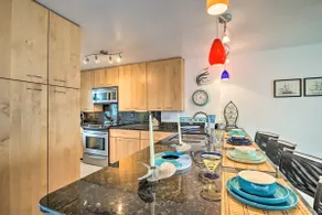 NEU! Kure Beach Condo mit Pvt-Balkon und Zugang zum Pool! - Image 4