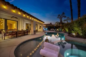 Bliss: Pool, Spa, Pool Table, Ping Pong, Fire Pit! - Image 2