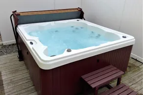Sunny Claire- Beautiful In Town Cottage w/ Hot Tub - Image 5