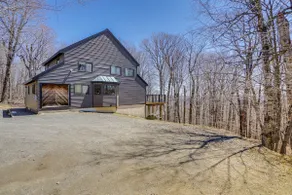 Deck & Game Room: Family Wilmington Retreat - Image 3