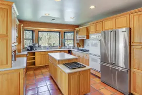 Deck & Game Room: Family Wilmington Retreat - Image 4