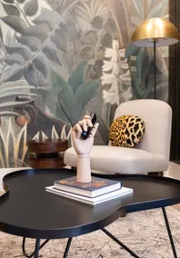 Designer Living on Famous Avenue of the Arts 37 - Image 4