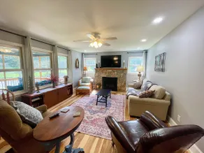 Blessed on the New, Riverfront, Pet OK, Wifi - Image 2
