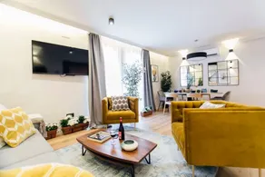 Modern attractive- 2Bd 2Bth- centric - Image 2