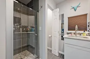 Modern Studio by Southpark Meadows Easy Walk to Park by Austin Vacay - Image 3