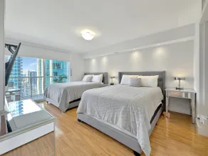 35 FL Luxury condo located in the Heart of Miami - Image 4