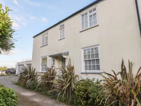 4 East Cliff - Image 3