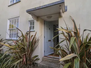4 East Cliff - Image 4