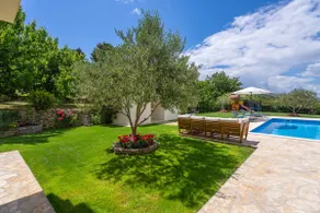 VILLA ROKO with 4 bedrooms, 32sqm heated pool - Image 4