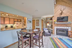 All-Season Base! Unit w/ Balcony in Beech Mountain - Image 2